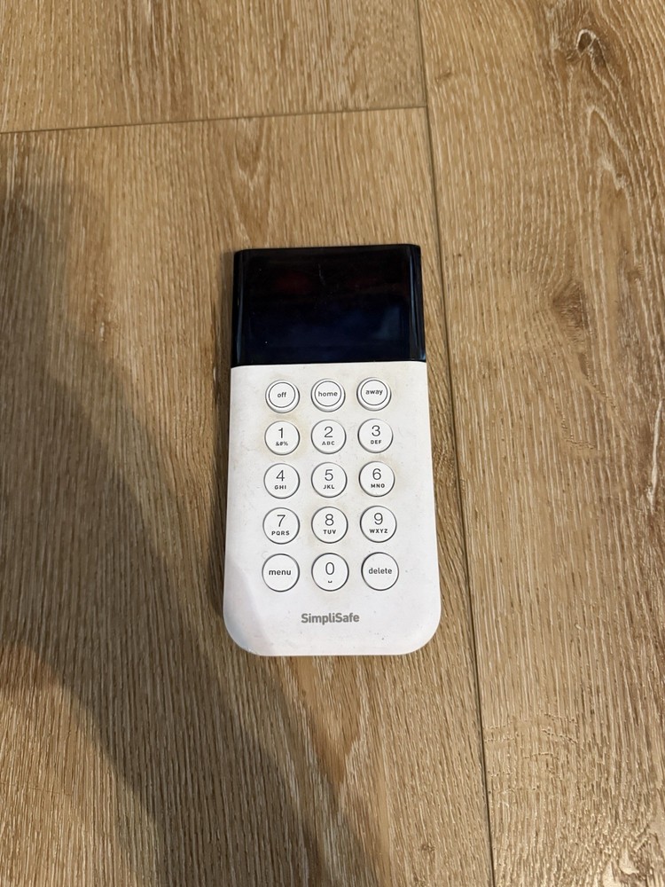 Simplisafe Model SSKP3 Security Keypad Wireless White - Keypad only