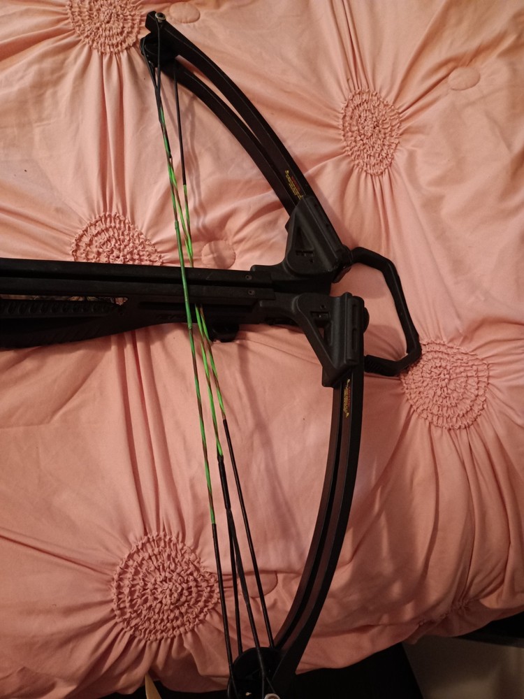 Barnett Jackal Crossbow with scope