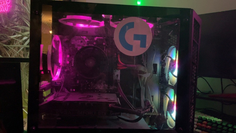 gaming pc desktop computer