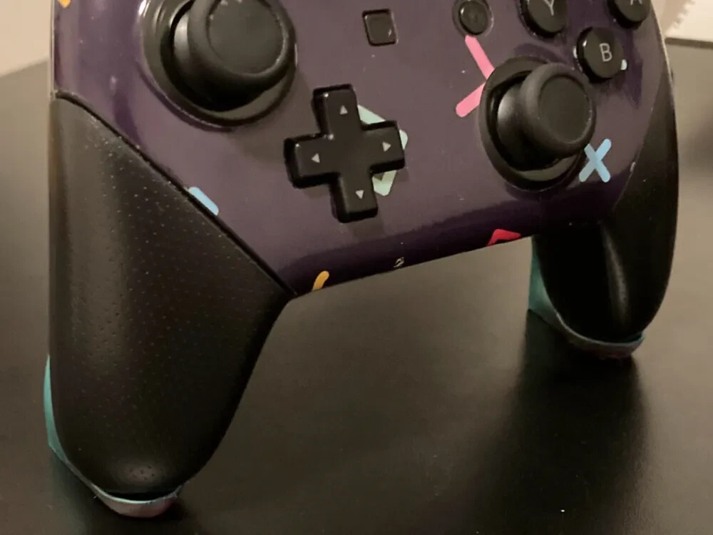 Display Stand for Nintendo Switch Pro Controller - Invisible Stand