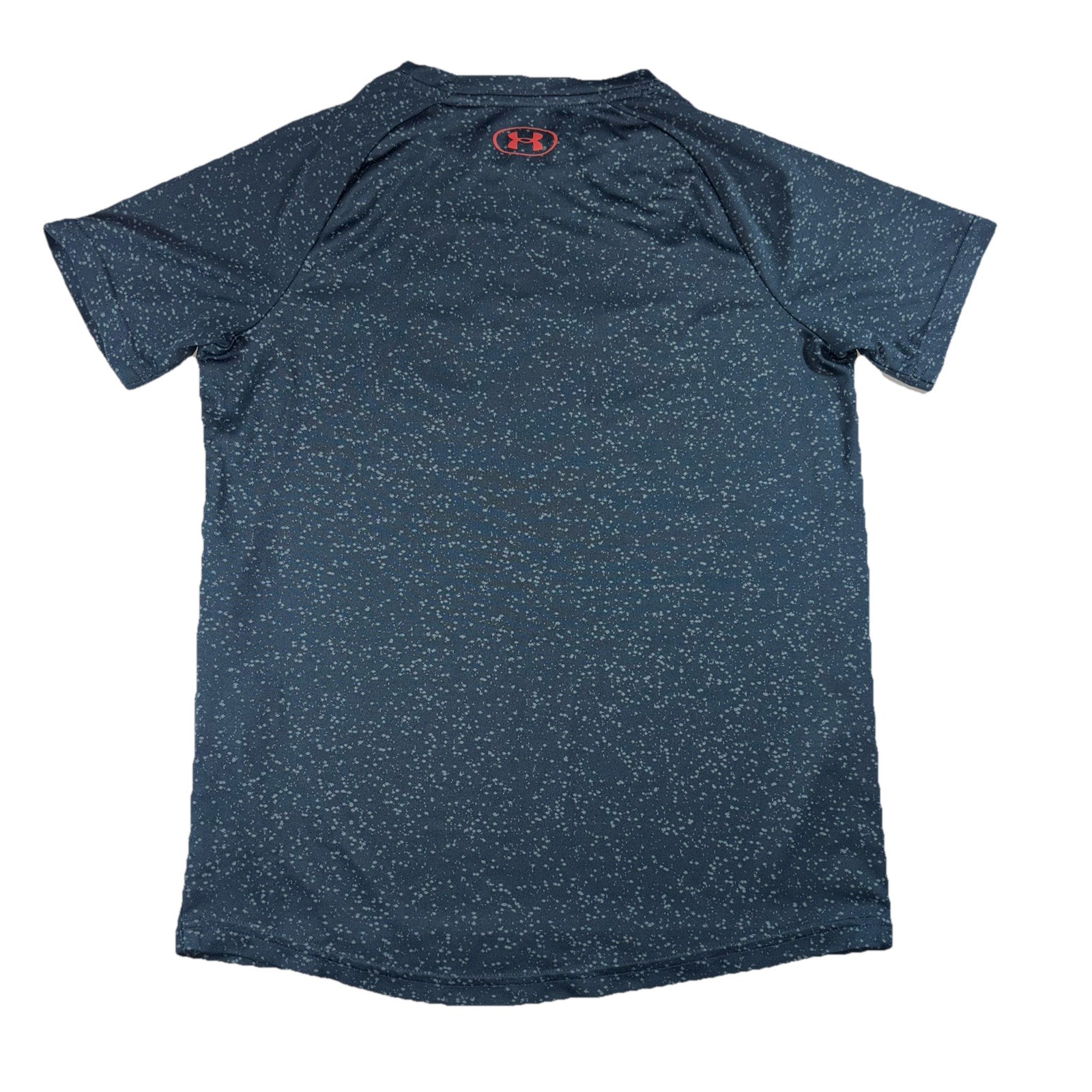 Under Armour and Nike Youth Medium YM Lot Of 4 Shirts Blue Gray Black Logo EUC