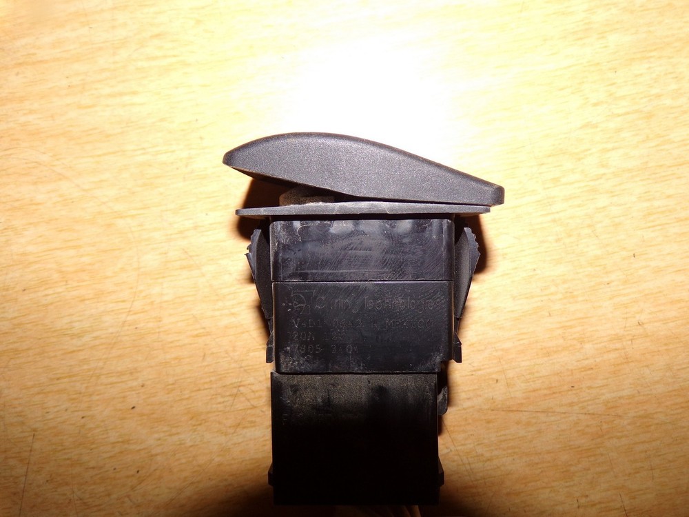 Mirror Defrog Switch 7805-3404 *FREE SHIPPING*