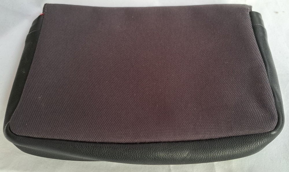 TomTom 4.3 / 5 inch Universal Sat Nav Carry Case