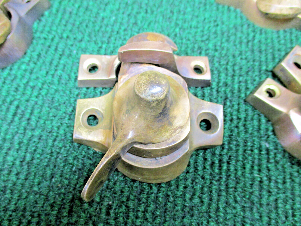 ONE LARGE CIRCA 1900 IVES BRASS TEA POT WINDOW LATCH   (14685)