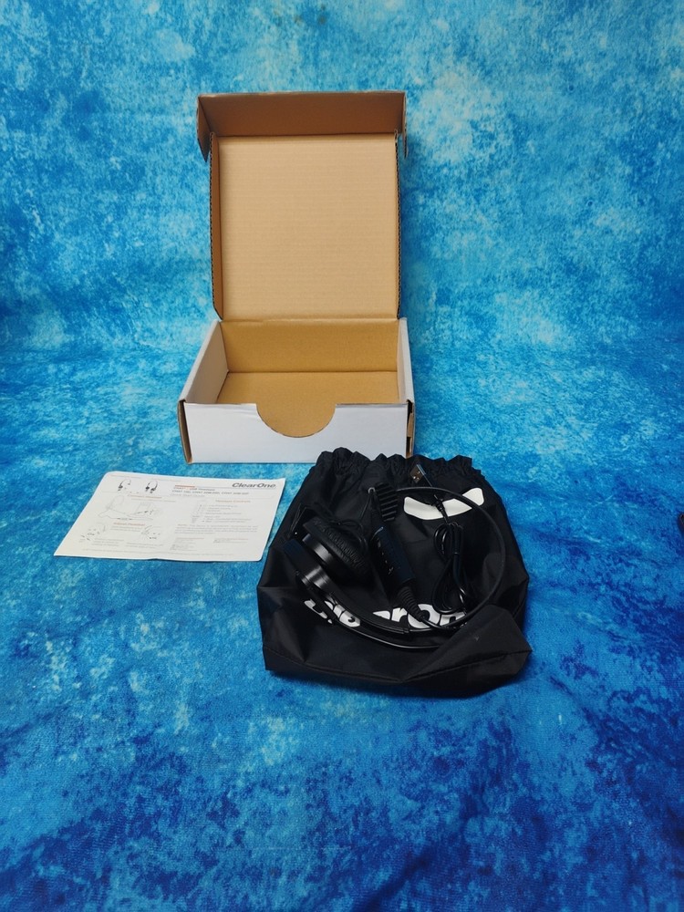 ClearOne Chat 20M USB Headset, 910-000-20M