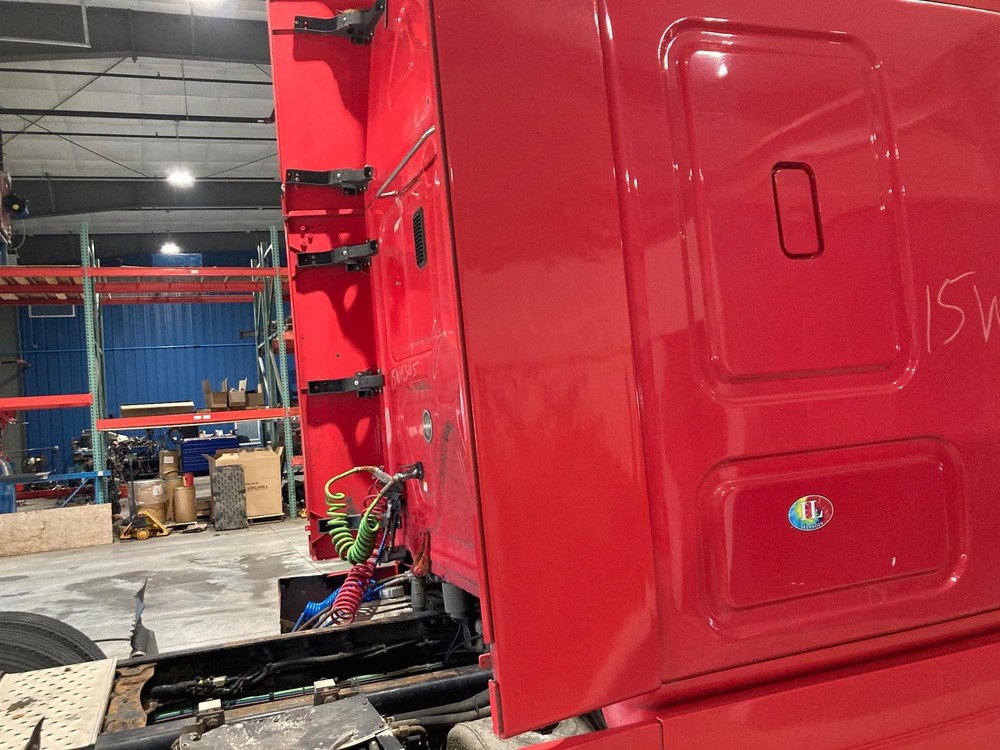 2012-2026 Freightliner CASCADIA RED LOWER Side Fairing/Cab Extender - Used
