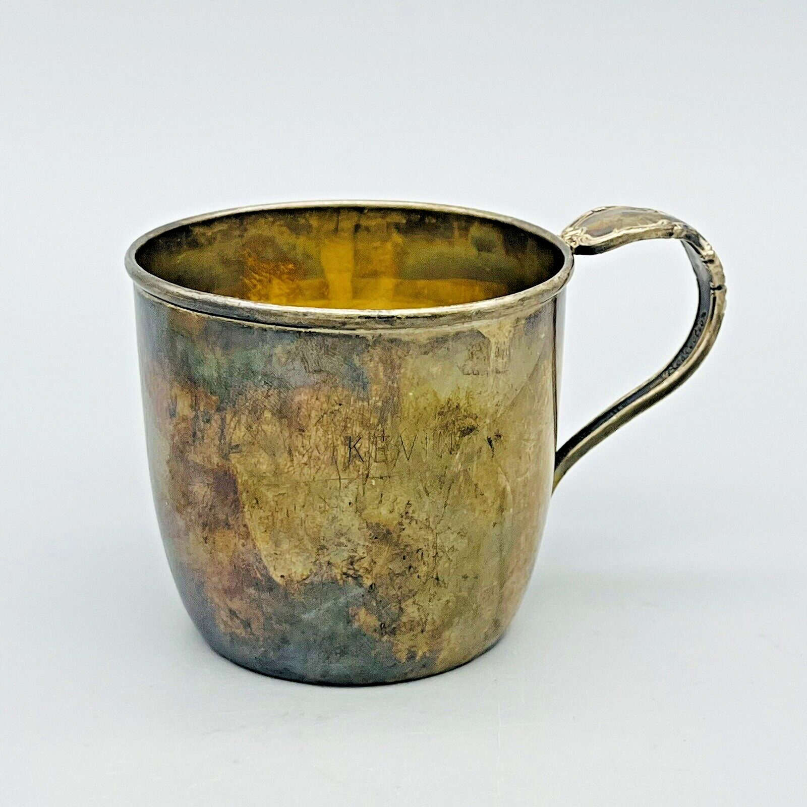 VTG Baby Cup "KEVIN" International Silver-Reflection Pattern Tarnish Patina