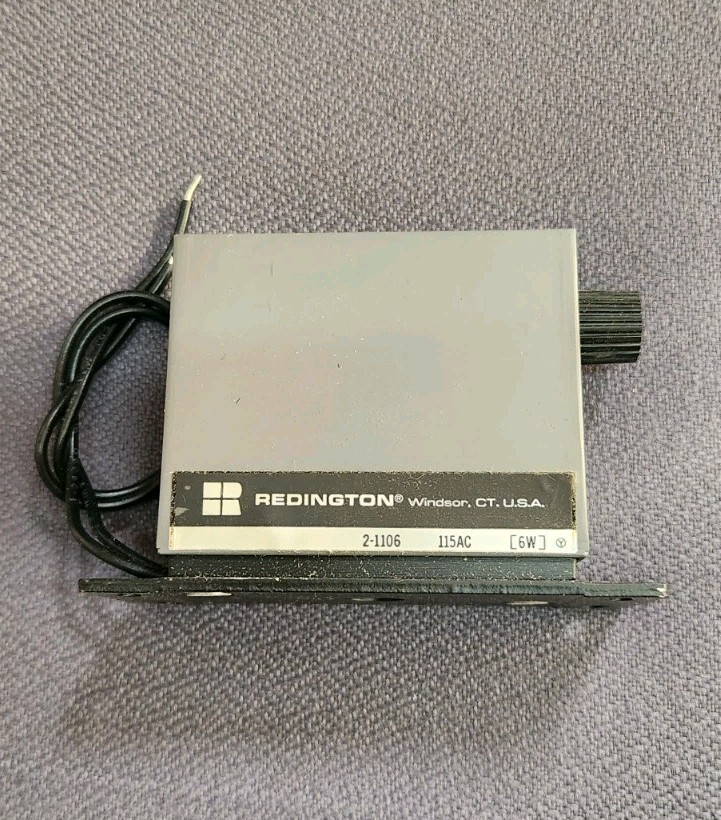 NEW   P2-1106 Redington Electromechanical Totalizing Counter 6W