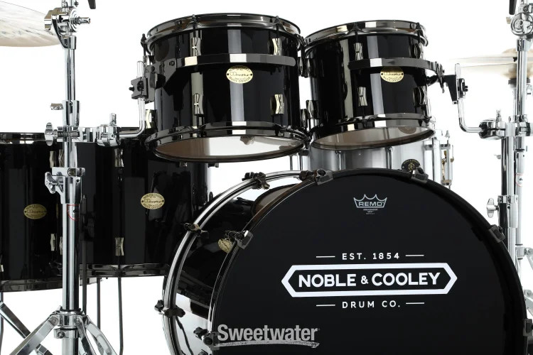 Noble & Cooley CD Maple 5-piece Shell Pack - Black High Gloss with Black Nickel