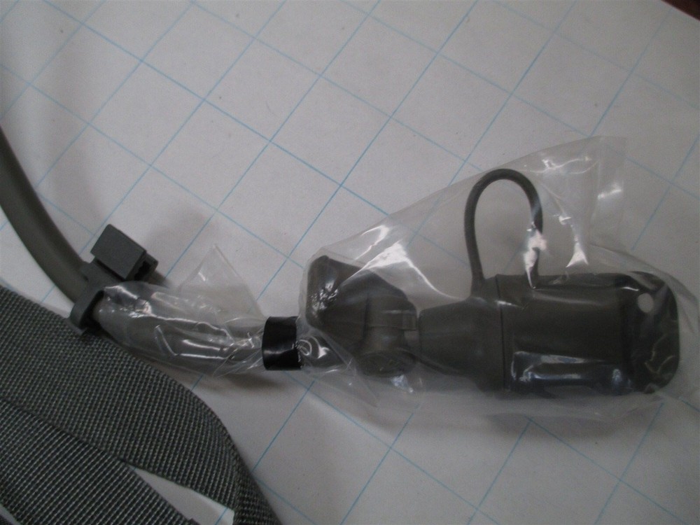USGI MOLLE Hydration System+100oz/3L Bladder ACU Digital Army Camelbak NEW