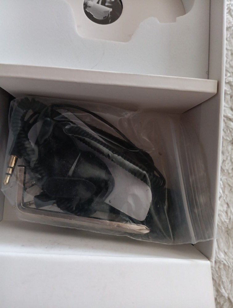 Yideng Motorcycle Bluetooth Headset.