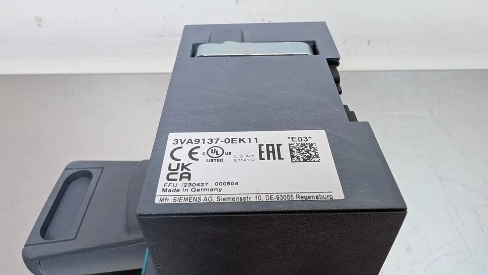 Siemens 3VA9137-0EK11 Front Mounted Rotary Operator Standard