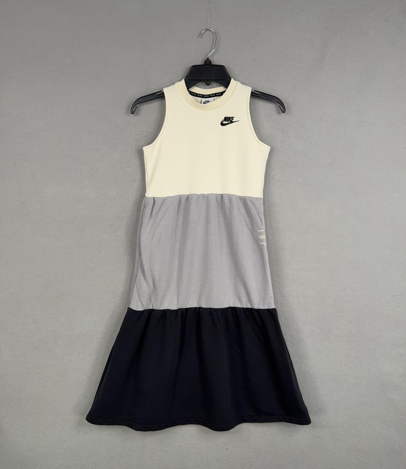 Nike Dress Girls Medium Cream Gray Black Colorblock Sleeveless Just Do It