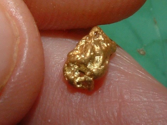 NATURAL GOLD NUGGET CALIFORNIA GOLD .73 GRAM