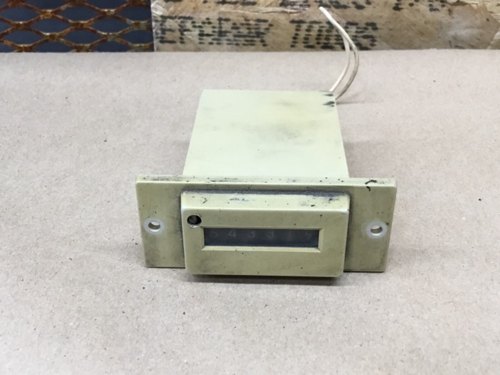 OMRON CSK-6YW-US 6 DIDIT COUNTER #75B34*AD