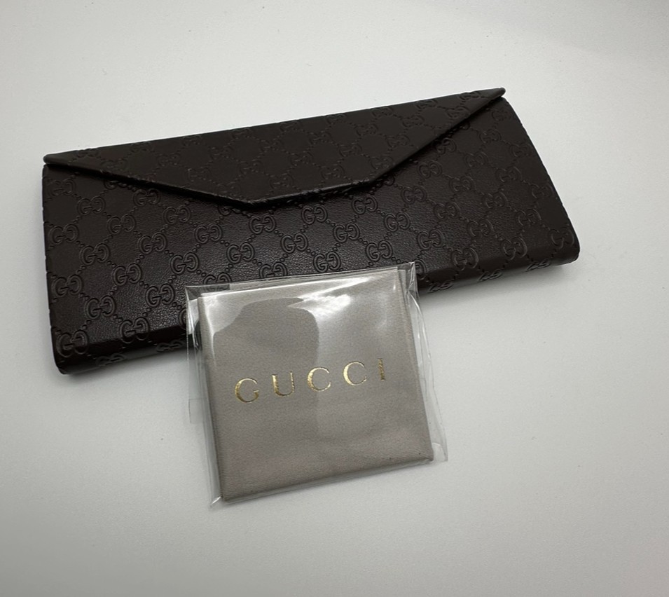 Authentic Gucci GG Monogram Fold-Over Eyeglass Cleaning Cloth –
