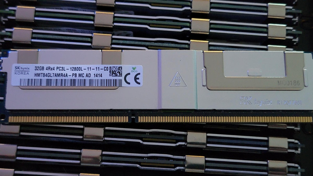 SK HYNIX  32GB 4RX4 PC3L-12800L SERVER MEMORY