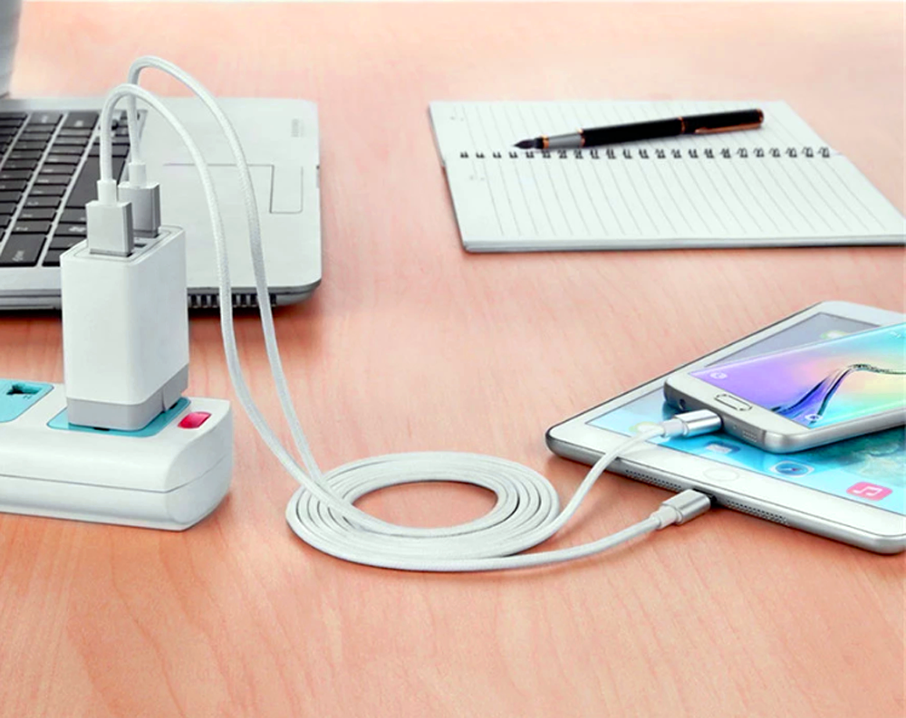 USB Wall Charger Plug AC Power Adapter for Samsung Android and iPhone (BLACK)