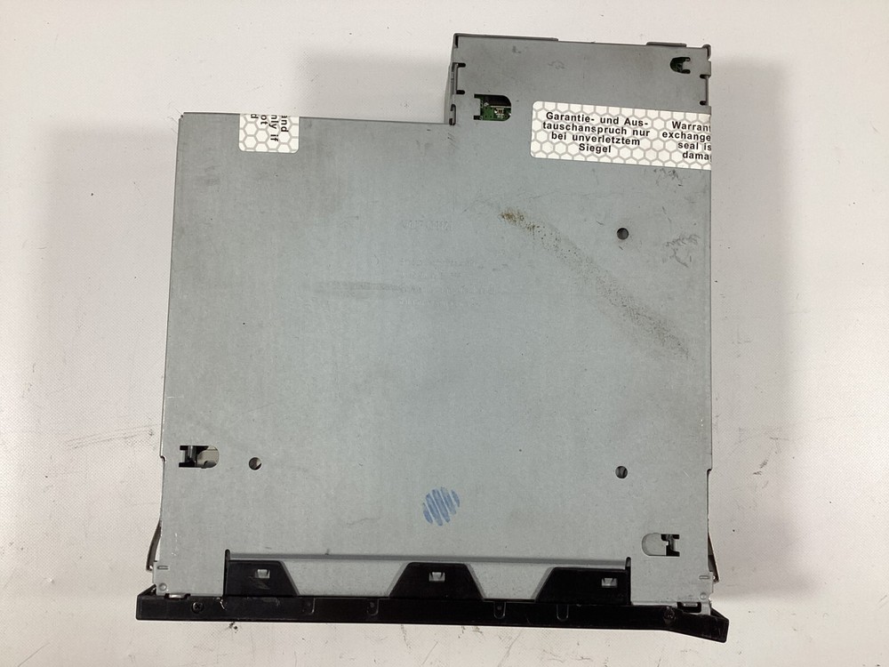 2005 - 2011 AUDI A6 Panasonic Disc CD Changer 4E0035110A; 4E0910110C OEM .