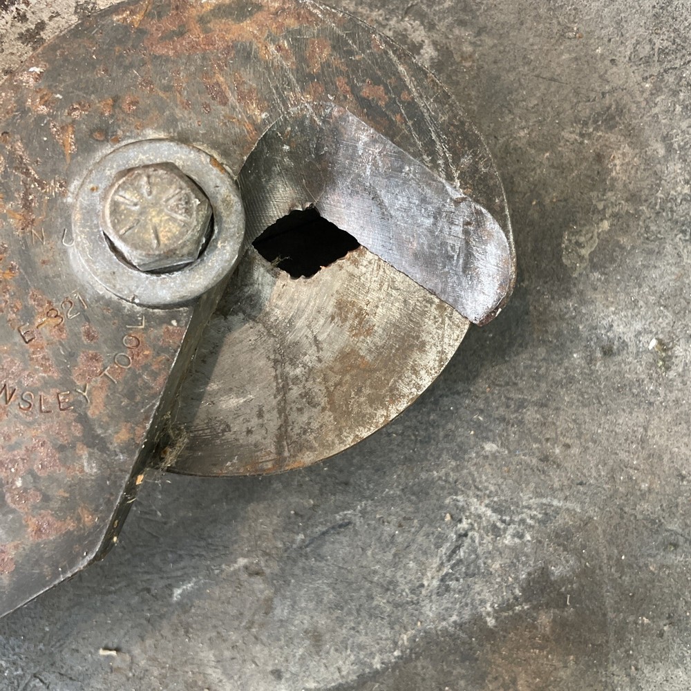 ENSELY 32" HEAVY DUTY CABLE CUTTER