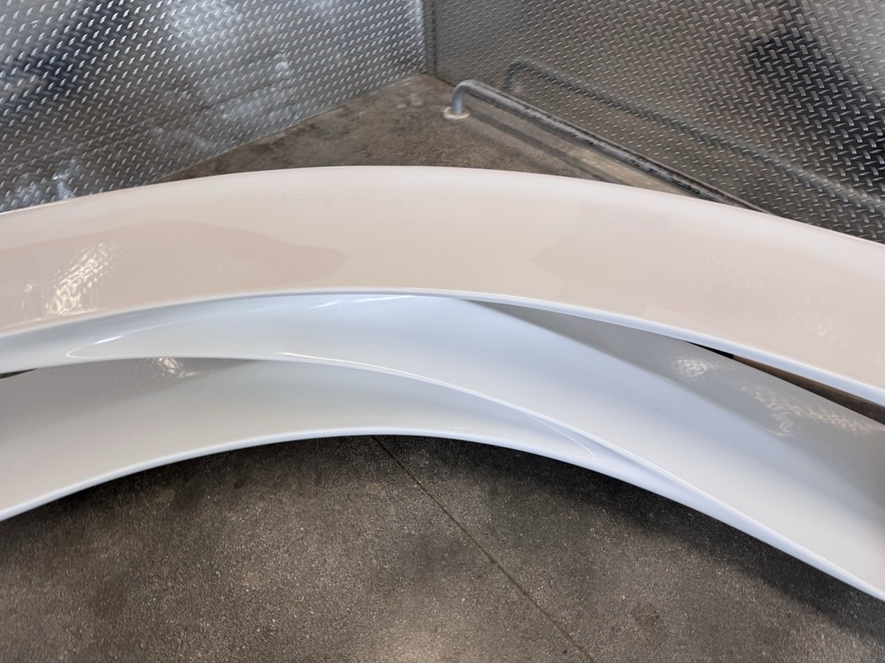 Established and Sons, Amanda Levete/Future Systems Drift Bench White