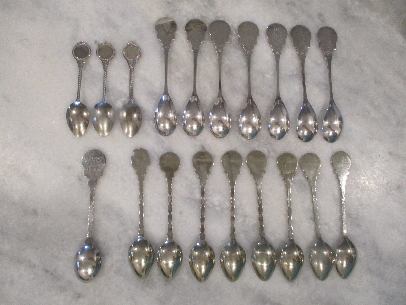 APOLLO SKYLAB MISSION SOUVENIR SPOONS SET(18) +STERLING APOLLO 11 ENAMEL-HOLLAND