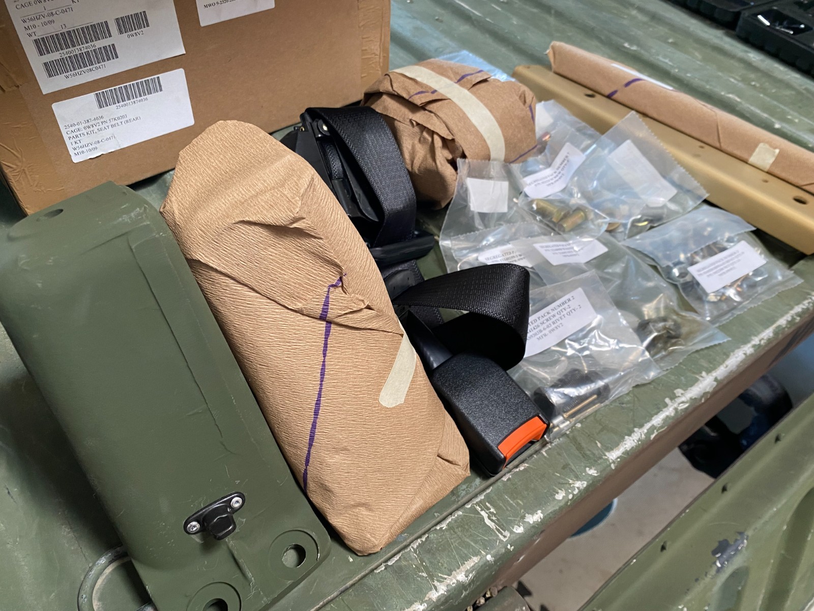 HMMWV REAR SEAT 3-POINT SEATBELT KIT. P/N 57K0203. NSN 2540-01-387-4036