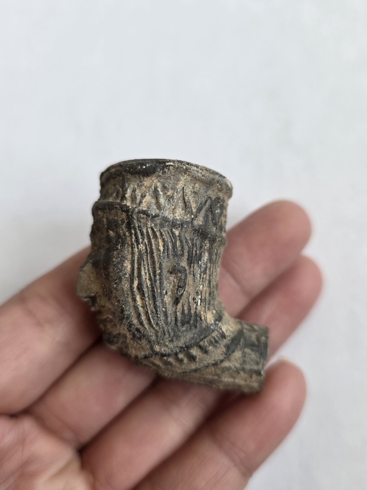 Mid 1800s Face Pipe