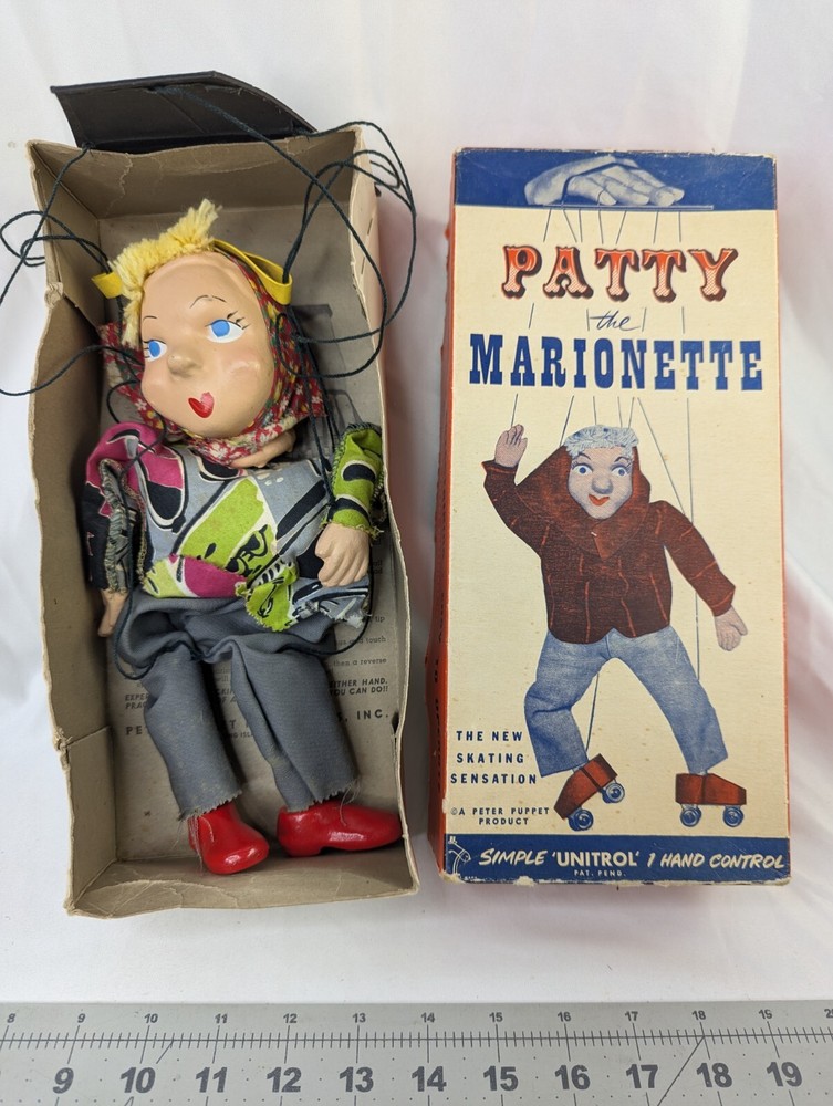Patty the Marionette Peter Puppet Doll Box