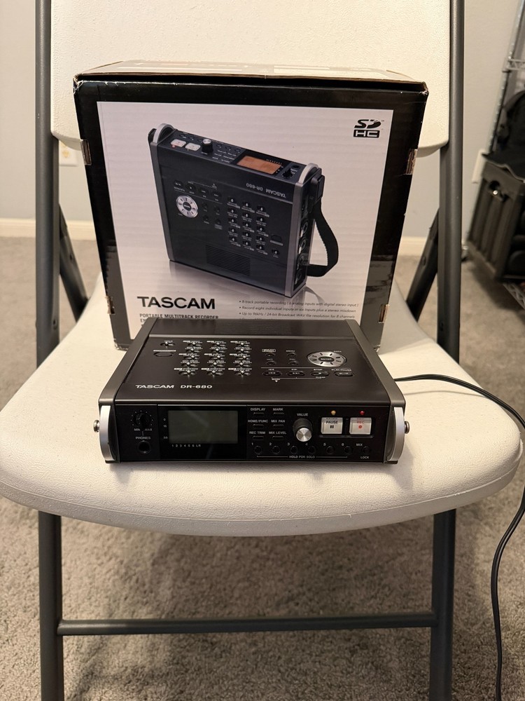 Tascam DR-680  Linear PCM Field Recorder