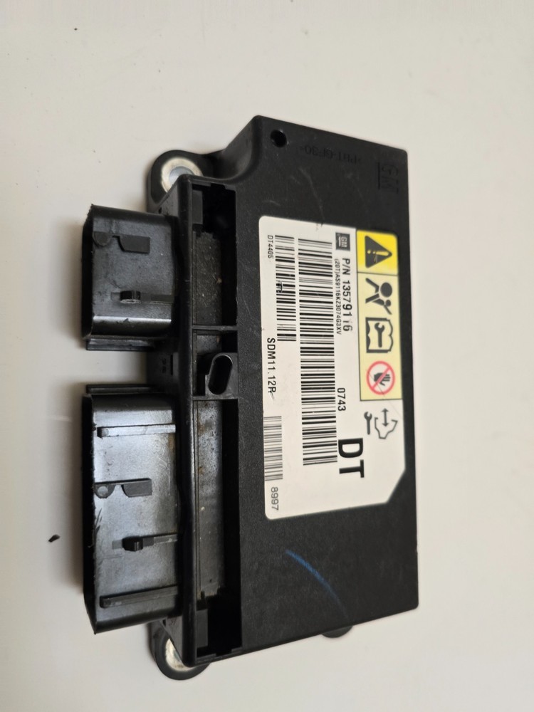 2011-2014 GM BCM ECU CONTROL MODULE OEM 13576749