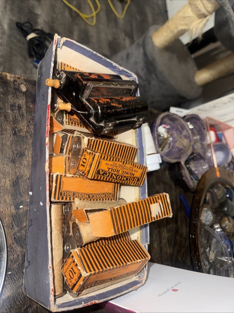 Musical Instruments Harmonica