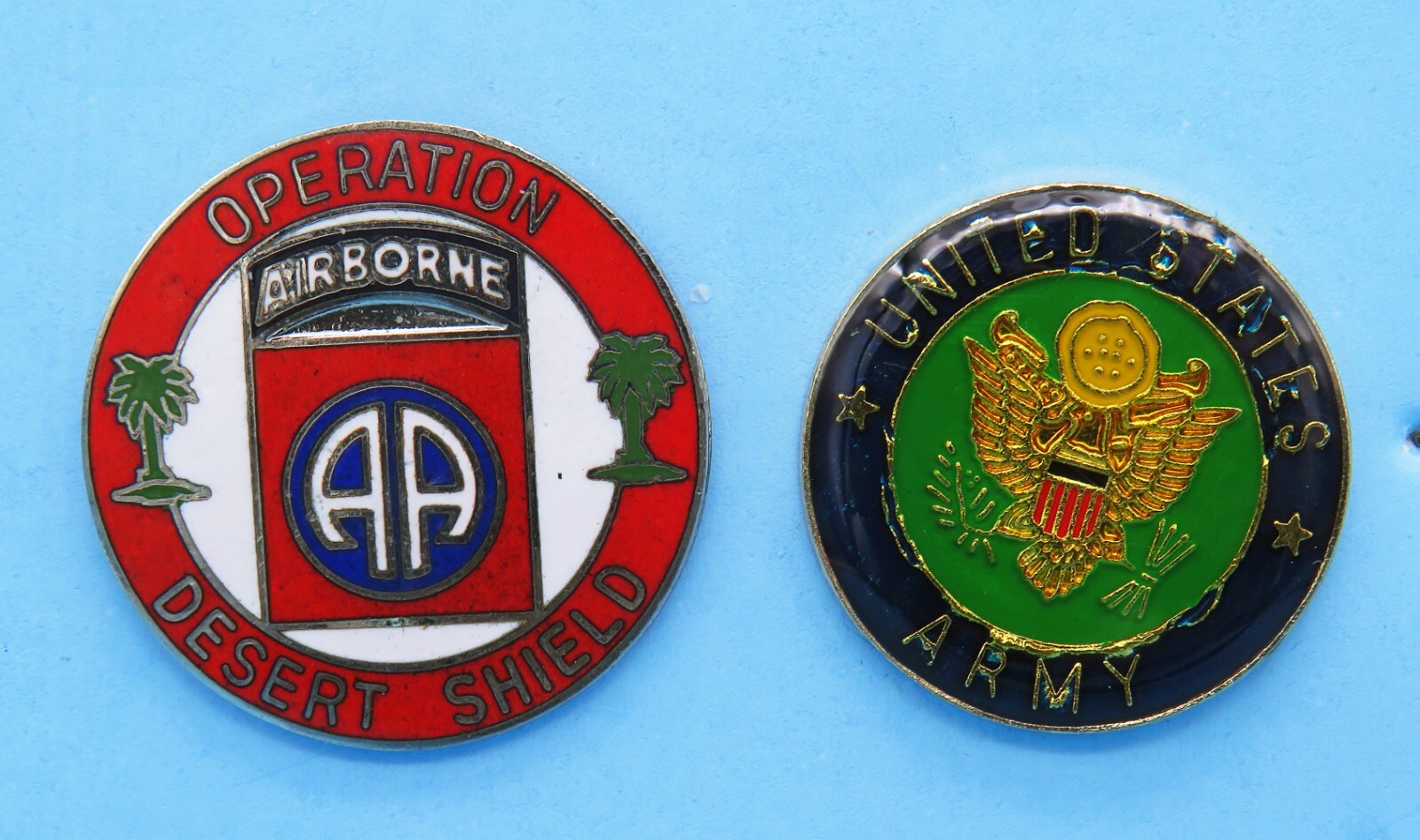 PIN Pair vtg ARMY AIRBORNE Operation DESERT SHIELD Desert Storm LOGO Eagle
