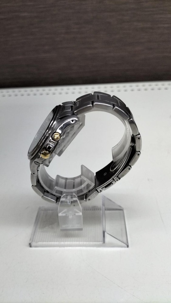 Radio Solar Model 7B22 0BH0 SEIKO