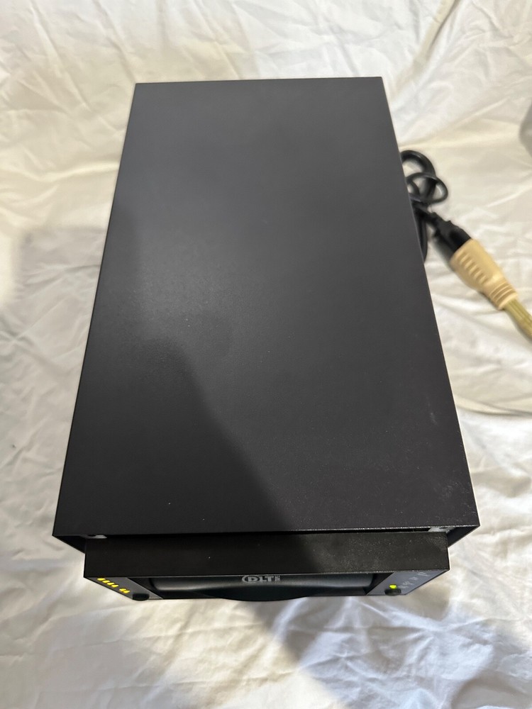 Quantum TH8BF-EF Vintage Computer External Tape Backup Drive