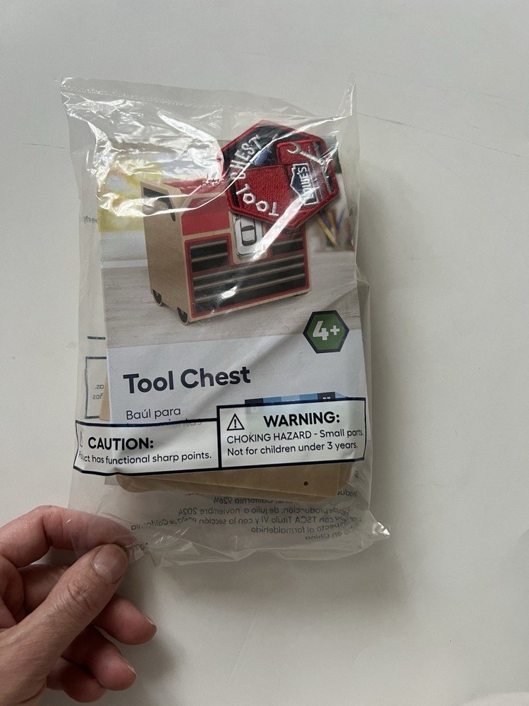 Lowe's JR. DIY BUILDER BUNDLE - 6 KID'S WORKSHOP KITS! Includes JR BUILDER PATCH