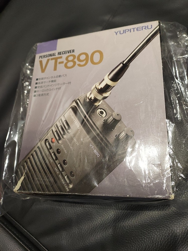 YUPITERU VT-890 RARE personal receiver