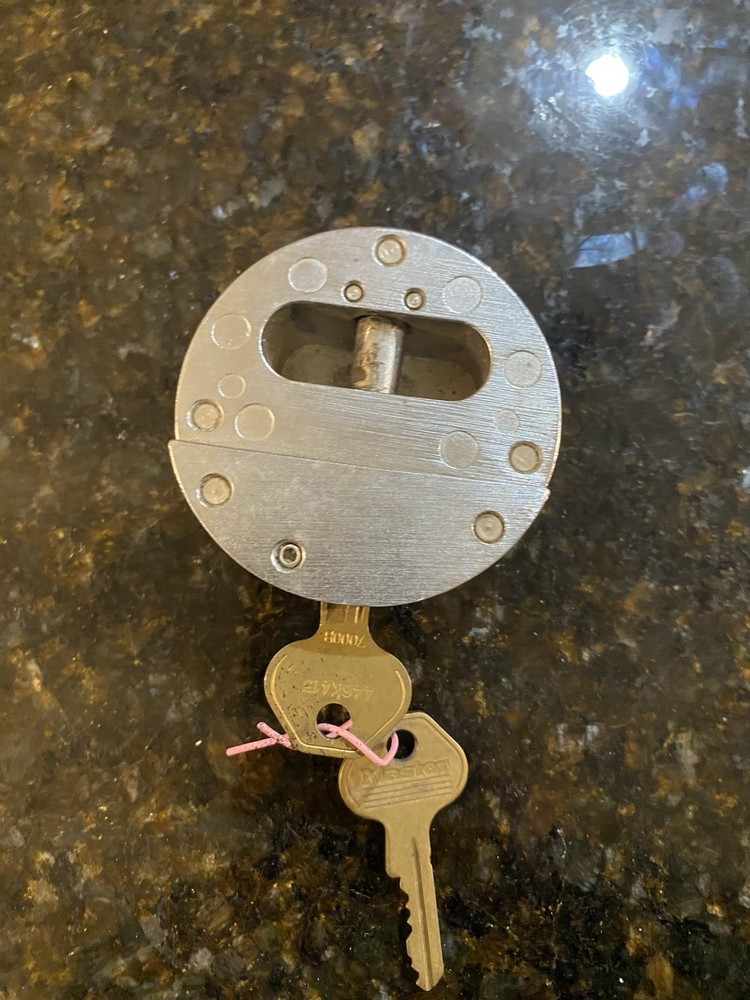 master lock hidden shackle padlock