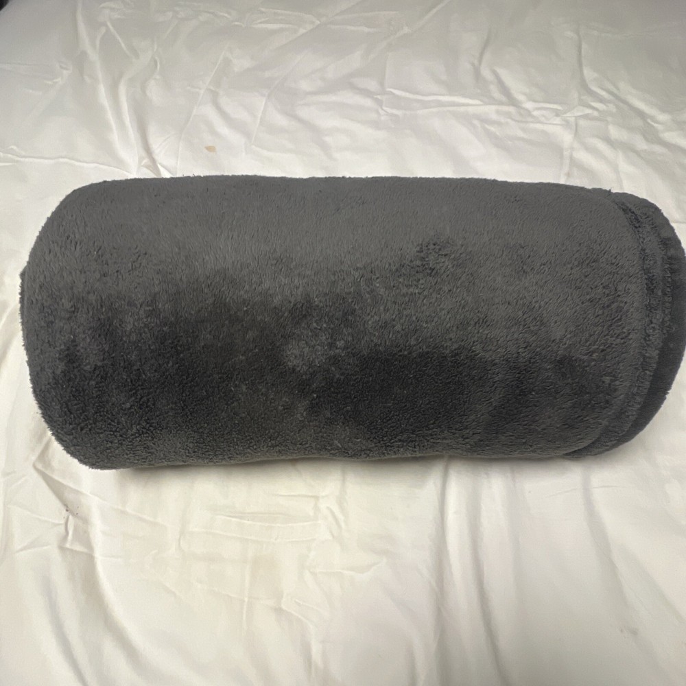 Target Threshold KING SIZE "PLUSH"/Throw/Blanket 94”x88”Gray Reversible