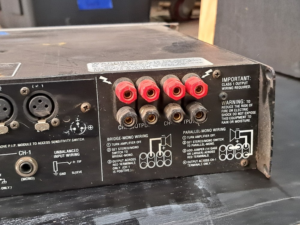 Crown Macro-Tech 3600VZ 2-Channel Power Amplifier
