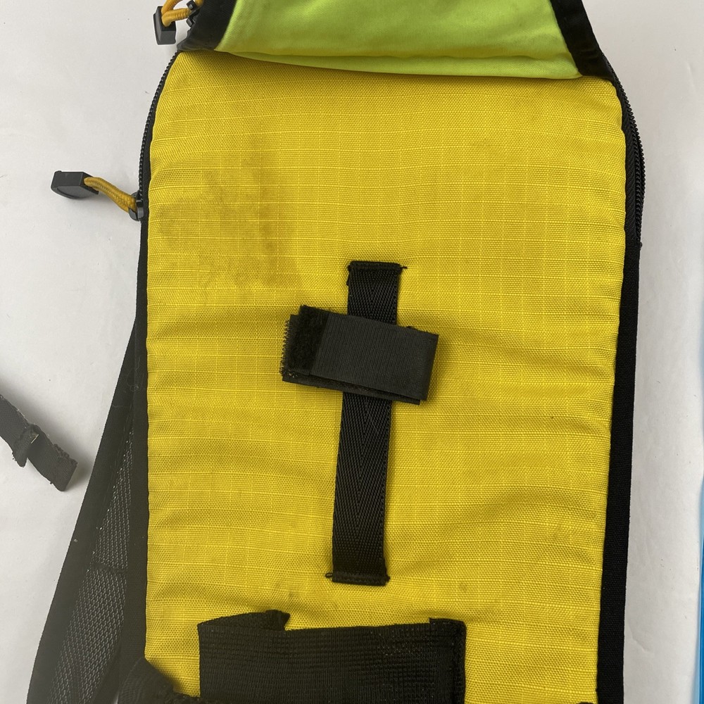 Camelbak Rogue Hydration Backpack Lightweight Ripstop Canvas Yellow Black