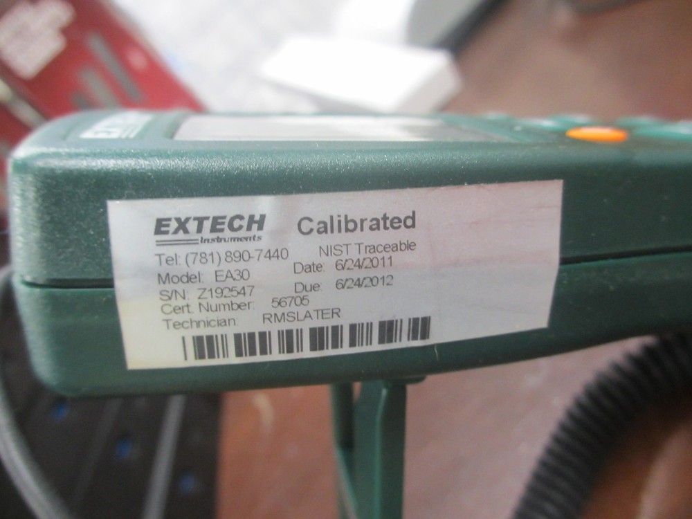 Extech EA30 Calibrated Easy View Wide Range Light Meter