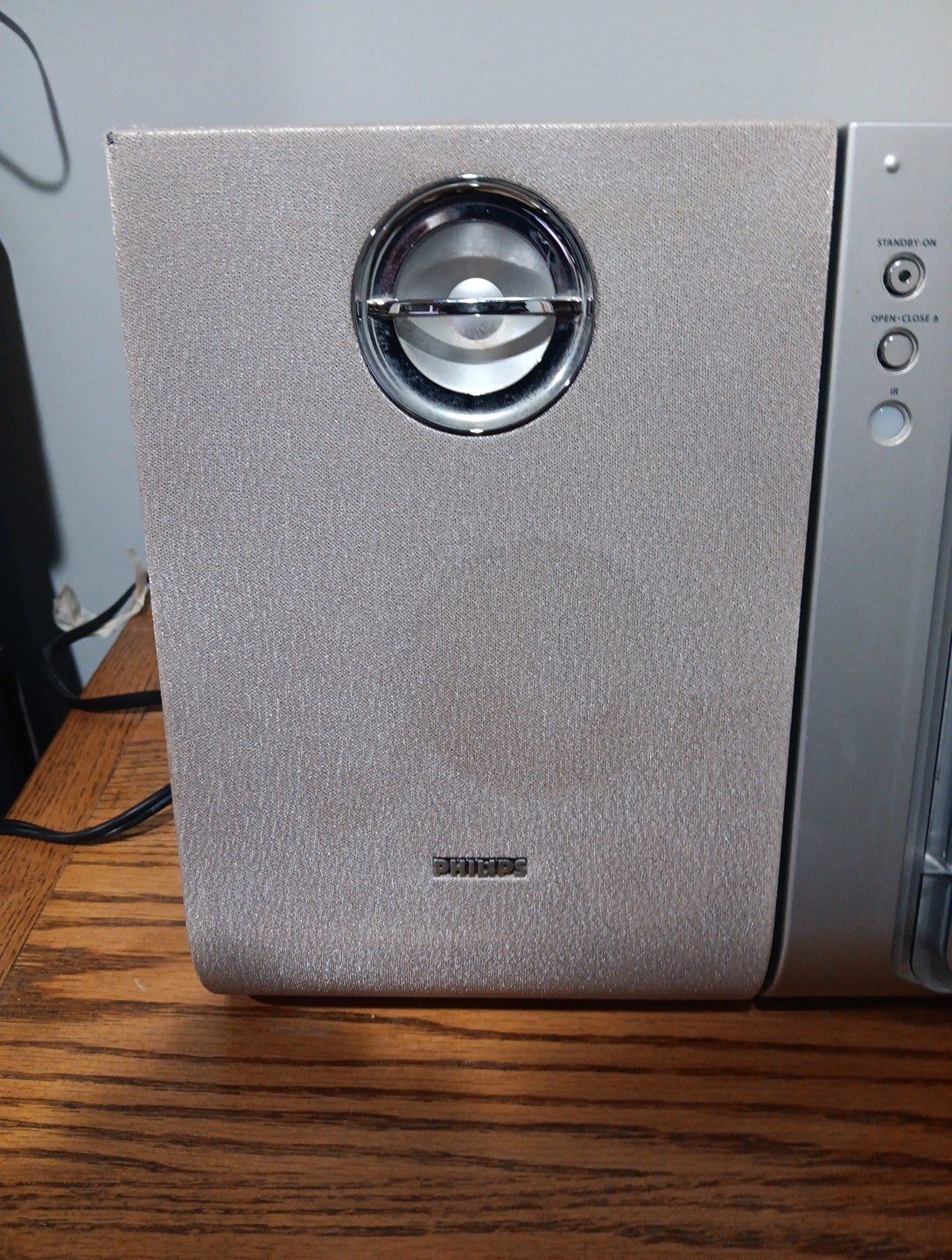 Philips Micro System MC235/37 CD Player AM/FM Radio Stereo, Tested Working