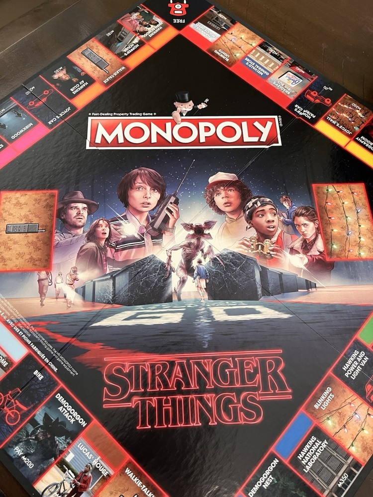 Monopoly Stranger Things Game Netflix 2017 Complete Game