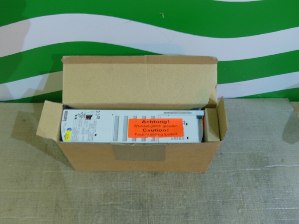 Lenze E82DV222_4B see pictures