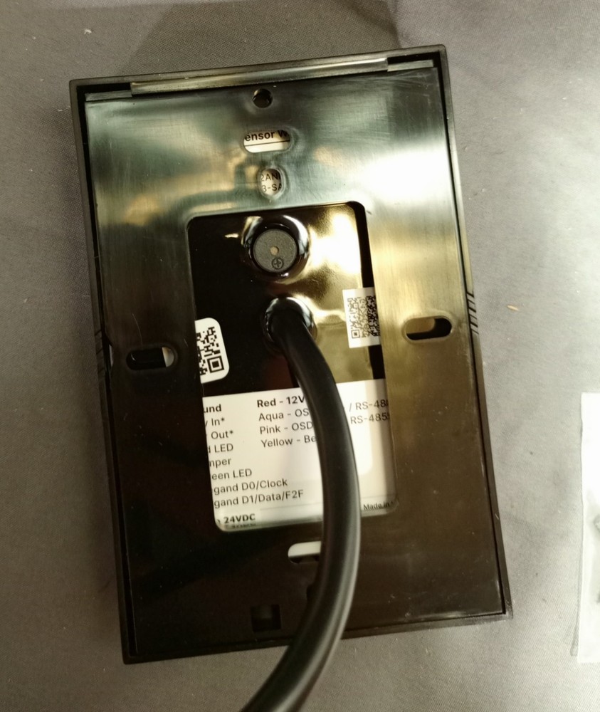 Sensor Wall Mount 8845-200-H Red 12VDC