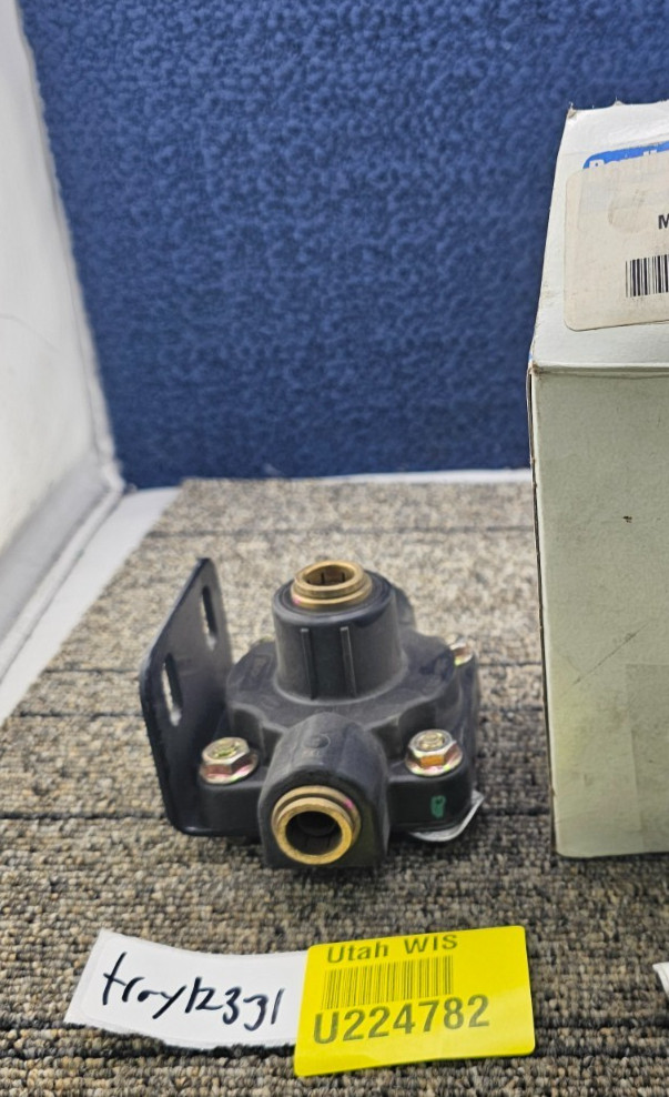 Bendix 3518868C2 Quick Release One Valve Pushlock