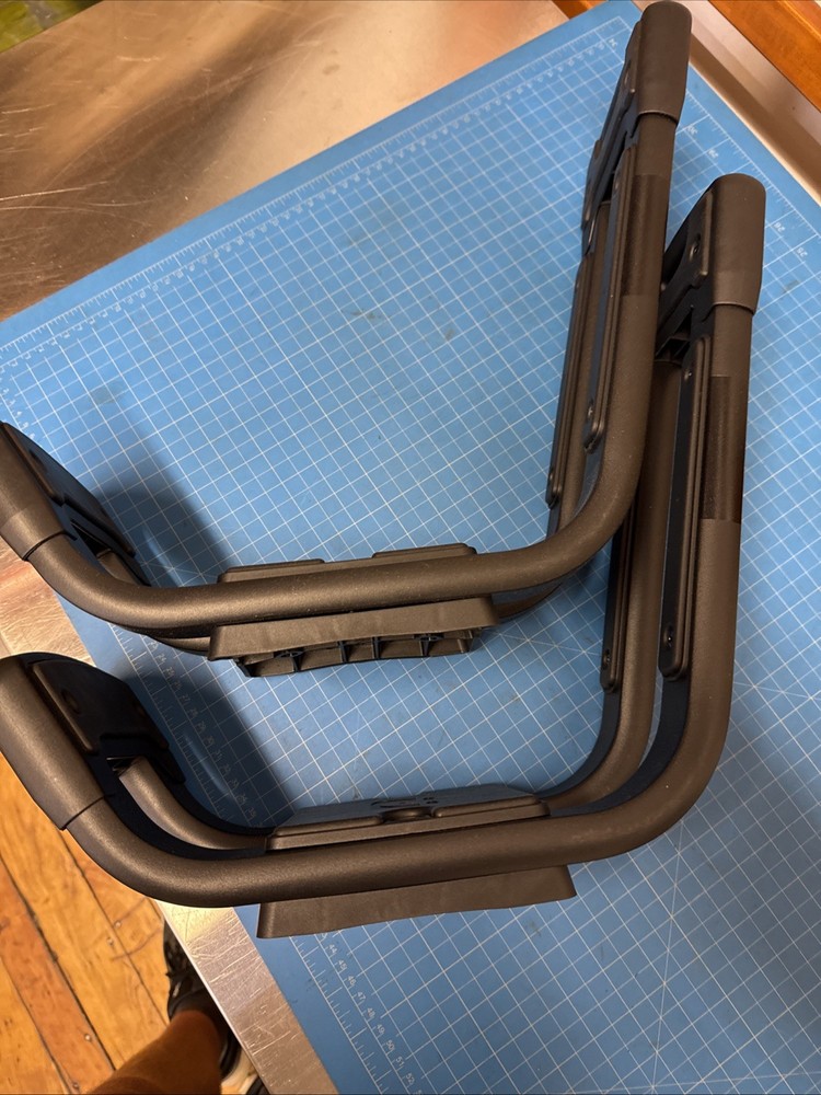 Küat Class 2 - Rooftop Kayak System Fixed - Black