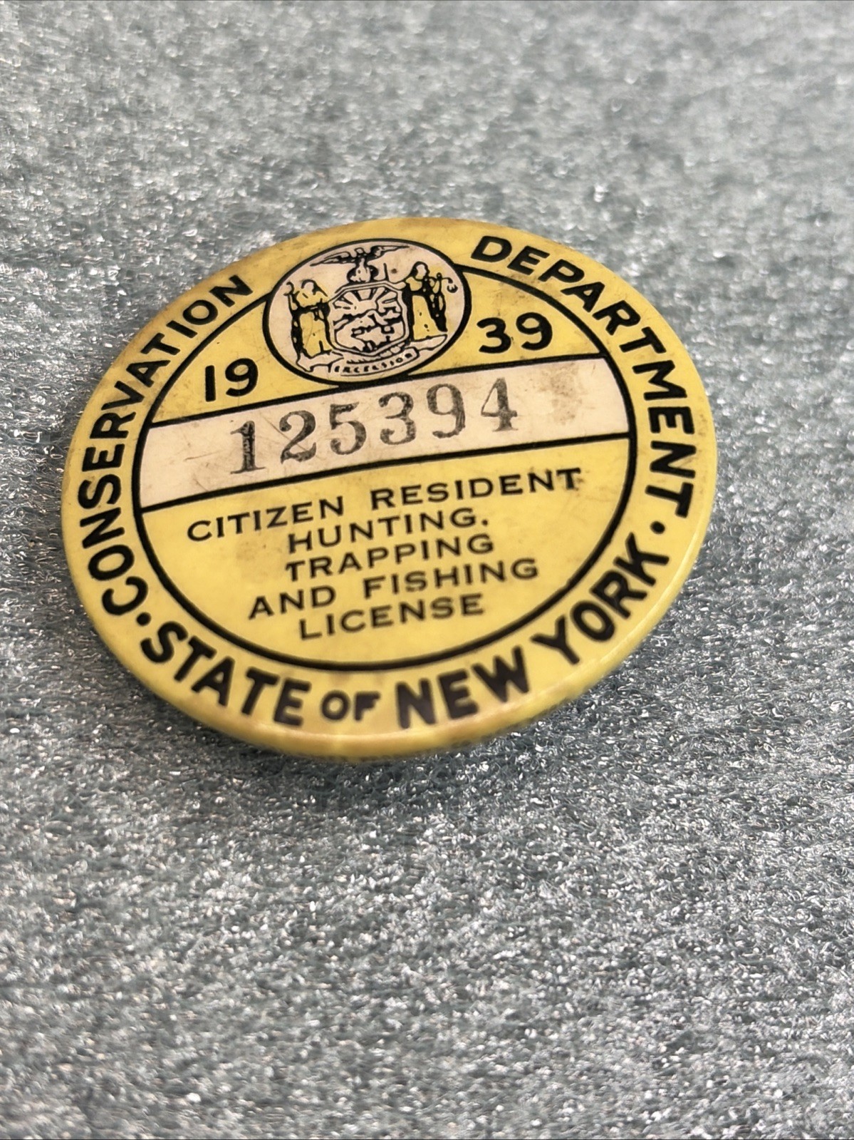 1939 New York State Citizen Resident Hunting Trapping Fishing License Button
