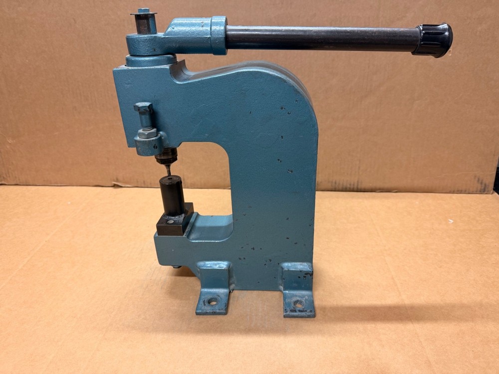 Roper Whitney No 24 Heavy Duty Bench Punch